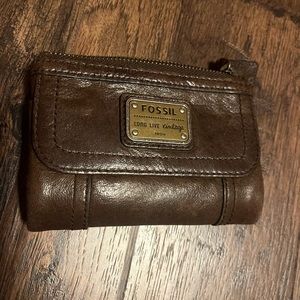 Fossil Clutch